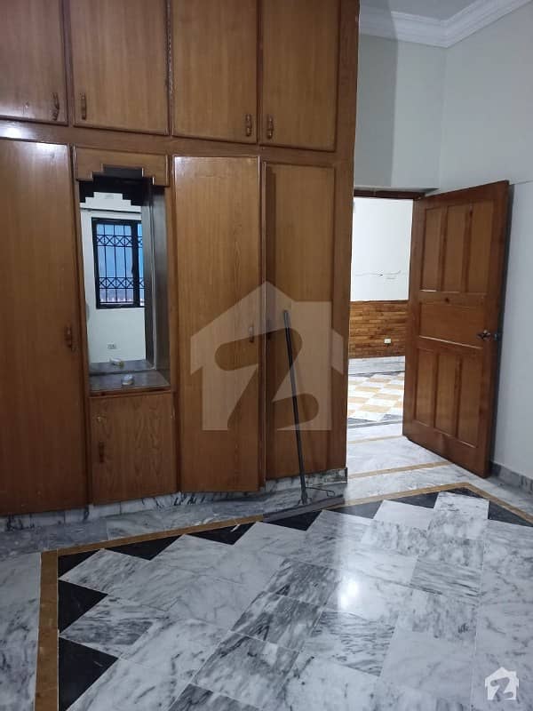 G-11 Real Pics 30x60 Upper Portion 3 Bed Tvl S/ Meters Marble Floor