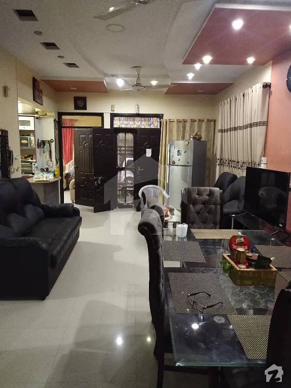 Portion Available For Sale In Gulshan. e. iqbal Block 13. d 2