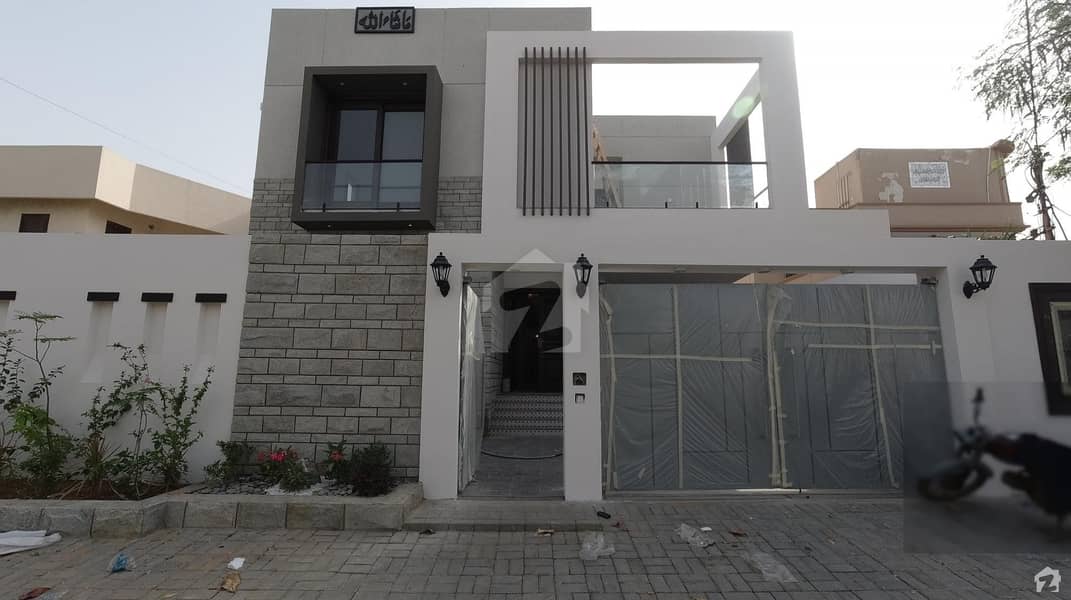 Good 4500 Square Feet House For Sale In D. h. a