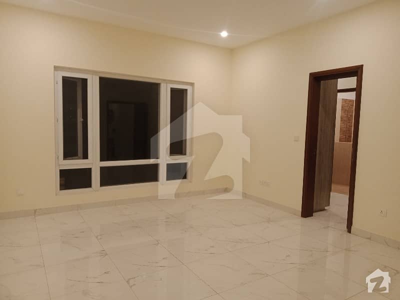 Brand New Portion For Rent 500 Yards Dha Karachi Phase 6