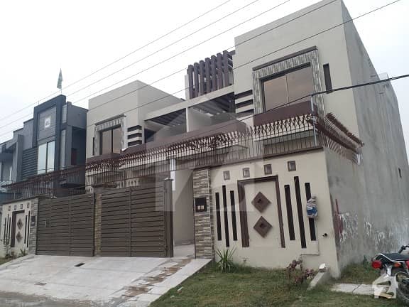 10 Marla Newly Furnished House Available For Rent