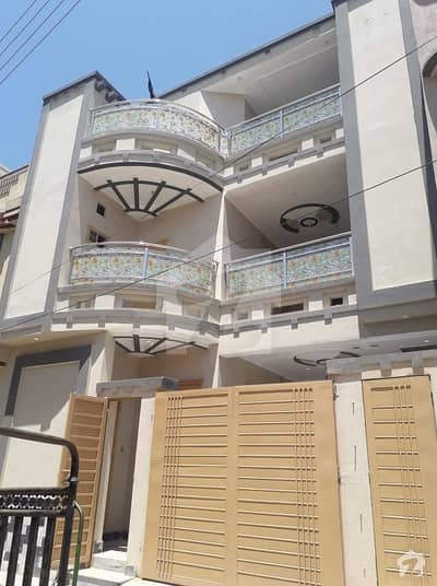 Lower Portion Of 1125  Square Feet In Warsak Road For Rent