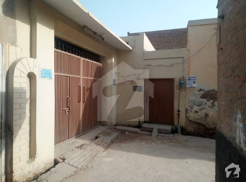 ادرز ڈیرہ اسماعیل خان میں 4 کمروں کا 15 مرلہ مکان 2 کروڑ میں برائے فروخت۔