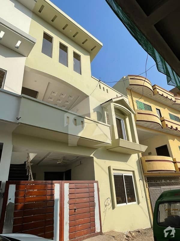 چک شہزاد اسلام آباد میں 4 کمروں کا 5 مرلہ مکان 1.1 کروڑ میں برائے فروخت۔