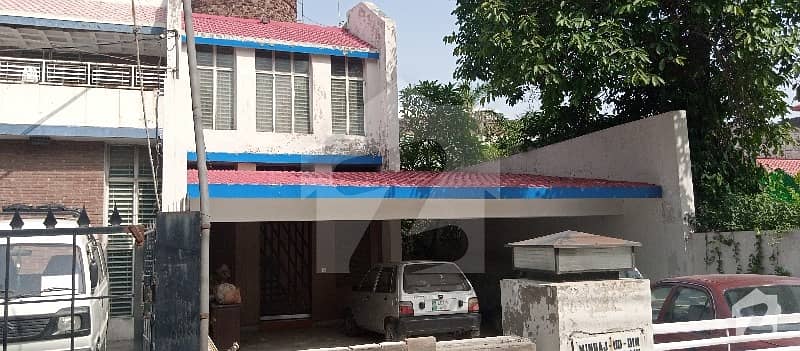 A Palatial Residence For Sale In Township Lahore