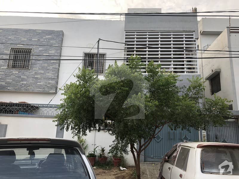 Kaneez Fatima society block 2 Lower Portion road side ground For Sale