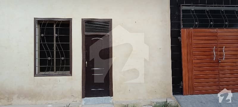 مظفر کالونی فیصل آباد میں 2 کمروں کا 2 مرلہ مکان 37 لاکھ میں برائے فروخت۔