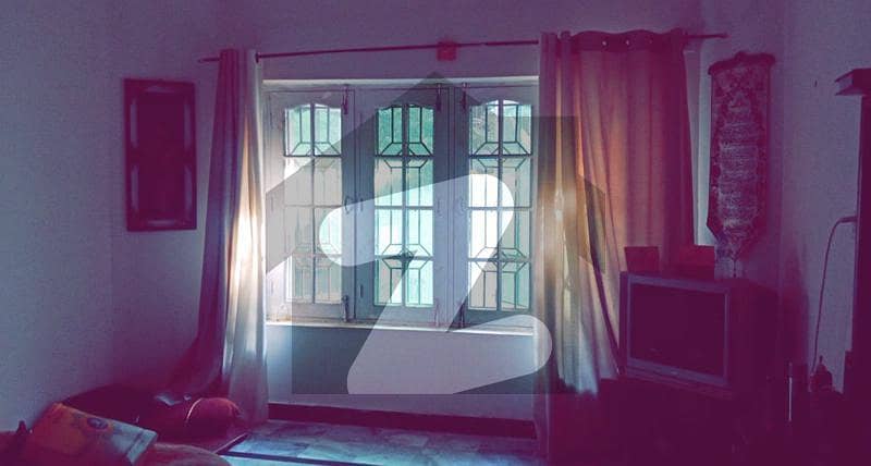 Urgent House For Sale 3 Beds - 1 Kitchen - 5 Baths Urgent House For Sale 3 Beds - 1 Kitchen - 5 Baths
