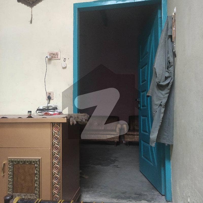 کھوکھر ٹاؤن فیصل آباد میں 2 کمروں کا 2 مرلہ مکان 32 لاکھ میں برائے فروخت۔