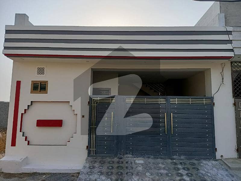 دريا خان روڈ بھکر میں 3 کمروں کا 7 مرلہ مکان 70 لاکھ میں برائے فروخت۔