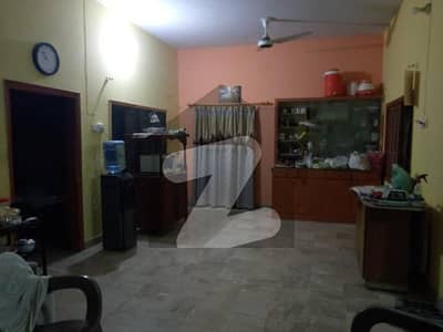 1800 Square Feet Flat In Central Mohni Bazar For Rent