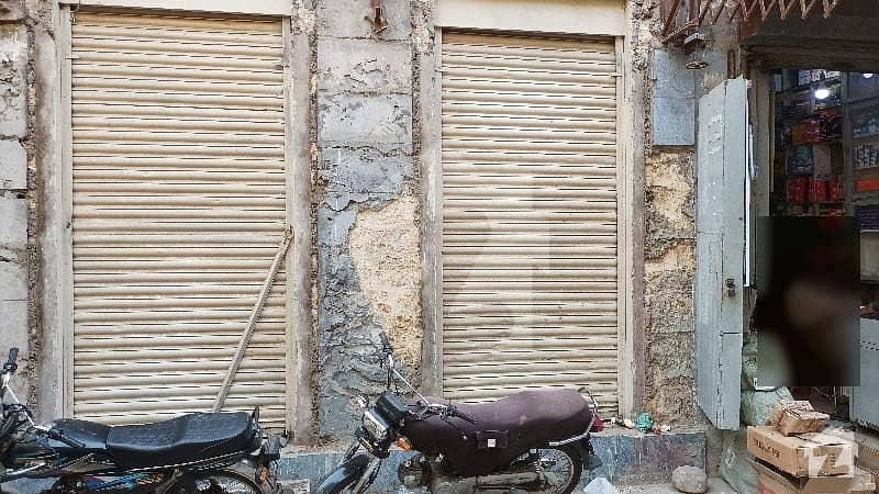 ڈینسو ہال ایم اے جناح روڈ کراچی میں 0.46 مرلہ دکان 3 کروڑ میں برائے فروخت۔