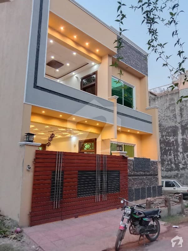 فضل ٹاؤن راولپنڈی میں 5 کمروں کا 5 مرلہ مکان 1.65 کروڑ میں برائے فروخت۔