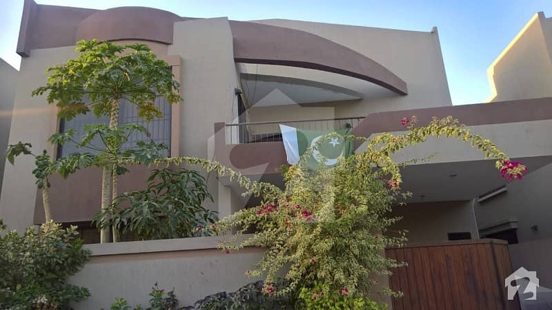 نیوی ہاؤسنگ سکیم کارساز - فیز 2 نیوی ہاؤسنگ سکیم کارساز کراچی میں 5 کمروں کا 17 مرلہ مکان 10.5 کروڑ میں برائے فروخت۔