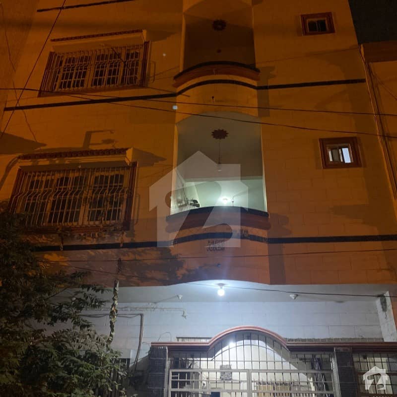 گلشنِ شمیم گلبرگ ٹاؤن کراچی میں 6 کمروں کا 5 مرلہ مکان 2.9 کروڑ میں برائے فروخت۔