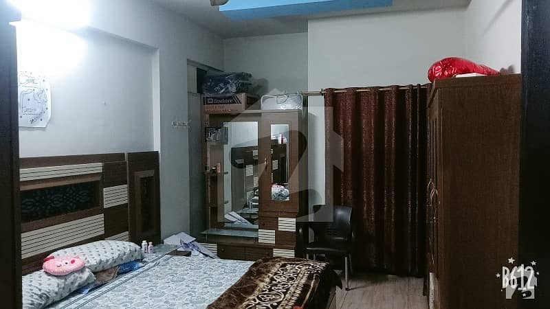 1350 Square Feet Flat Available In Latifabad Unit 9 For Sale