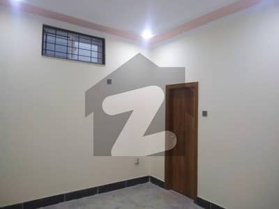 10 Marla House In Hayatabad Is Available For Rent