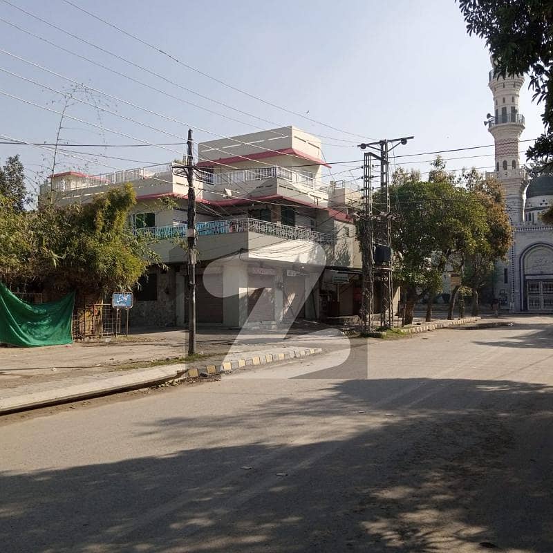 کینٹ لاہور میں 7 کمروں کا 7 مرلہ مکان 3.15 کروڑ میں برائے فروخت۔