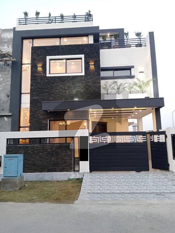 5-Marla Beautiful Elevation House For Sale In DHA 9 Town Lahore