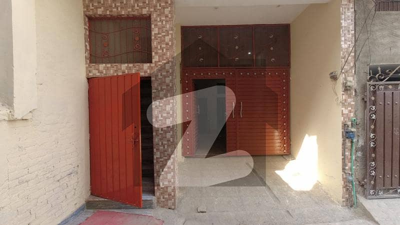 آشیانہ روڈ لاہور میں 3 کمروں کا 5 مرلہ مکان 1.05 کروڑ میں برائے فروخت۔