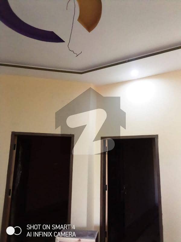 جموں روڈ سیالکوٹ میں 4 کمروں کا 4 مرلہ مکان 80 لاکھ میں برائے فروخت۔