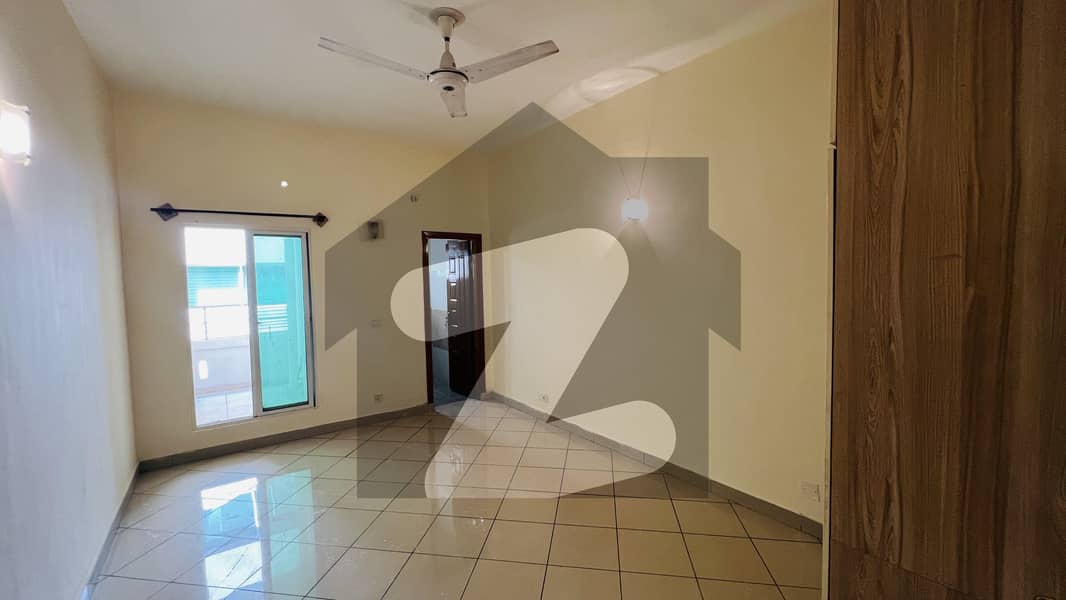 5 marla flat for sale in hayatabad deans hights