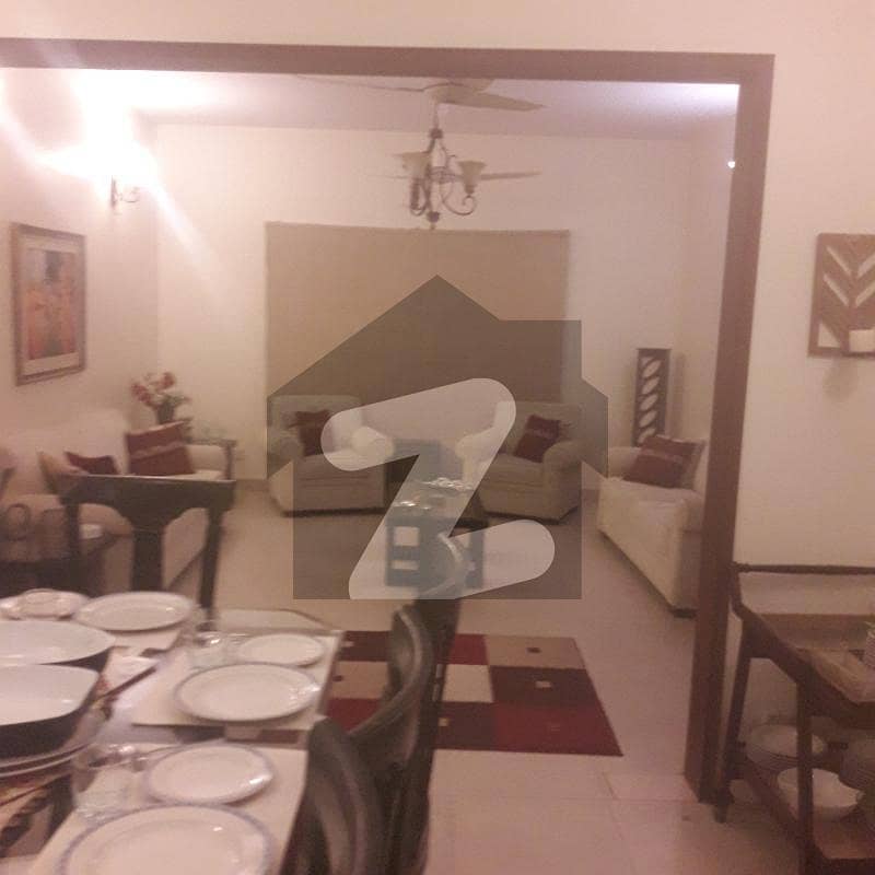 کلفٹن ۔ بلاک 2 کلفٹن کراچی میں 4 کمروں کا 1 مرلہ مکان 7.25 کروڑ میں برائے فروخت۔