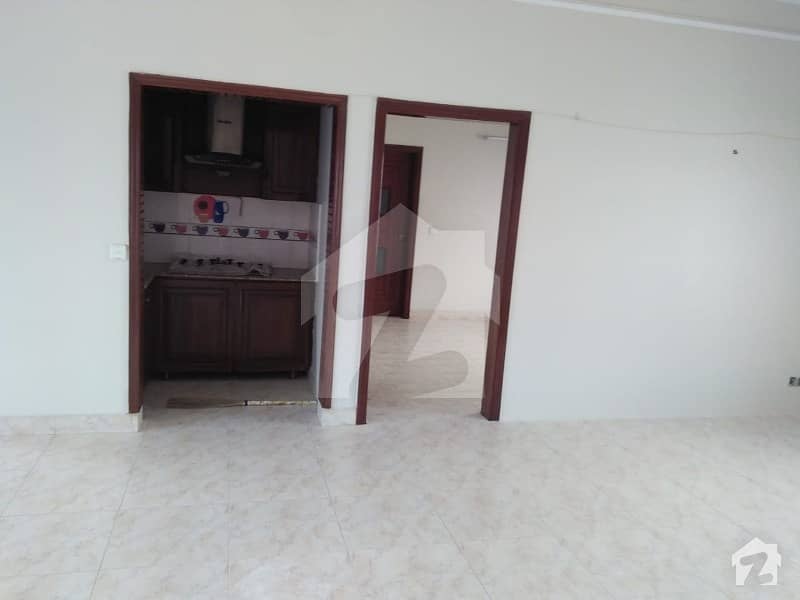 300 Yds Renovated Bungalow for Rent in DHA Ph 7