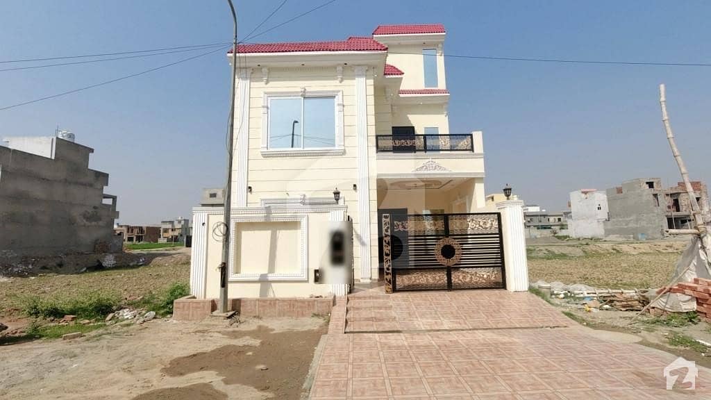 Ideally Located House For sale In Khayaban-e-Amin - Block L Available