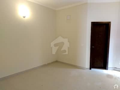 فالکن کمپلیکس فیصل کراچی میں 4 کمروں کا 14 مرلہ مکان 14 کروڑ میں برائے فروخت۔