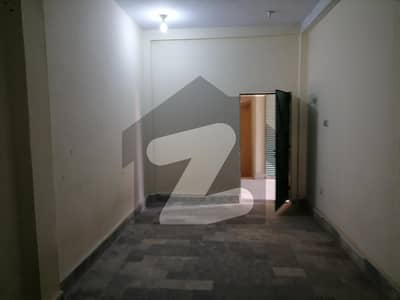 Flat Of 1.5 Marla Is Available For rent In Gulberg, Gulberg