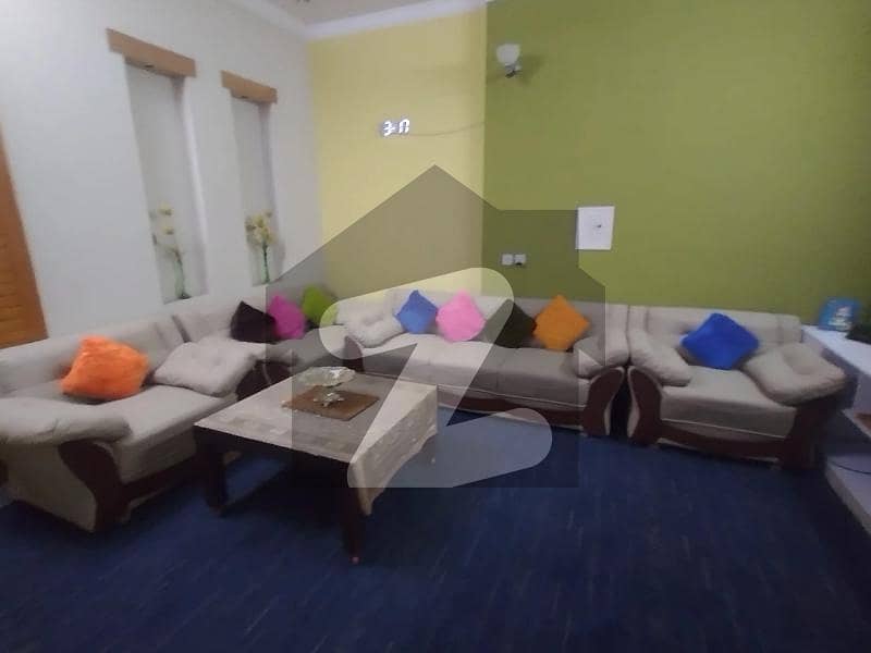 غوری ٹاؤن فیز 5 غوری ٹاؤن اسلام آباد میں 6 کمروں کا 5 مرلہ مکان 1.75 کروڑ میں برائے فروخت۔