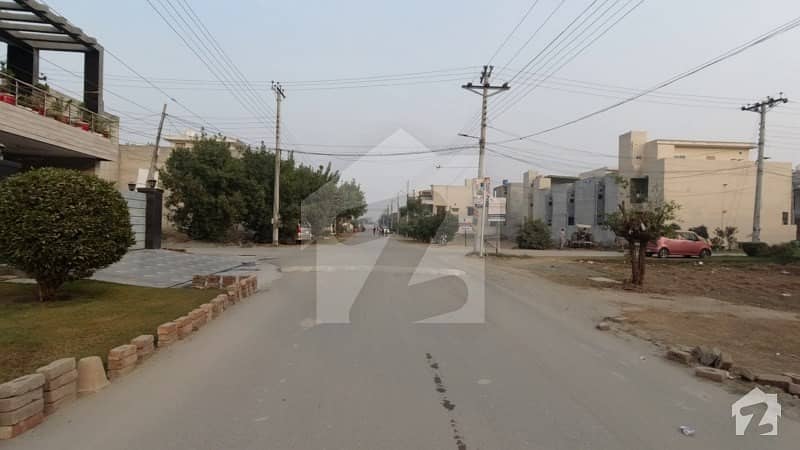 2 Marla Commercial Plot For Sale Block E In Canal Gardens Lahore On 150 Feet Road