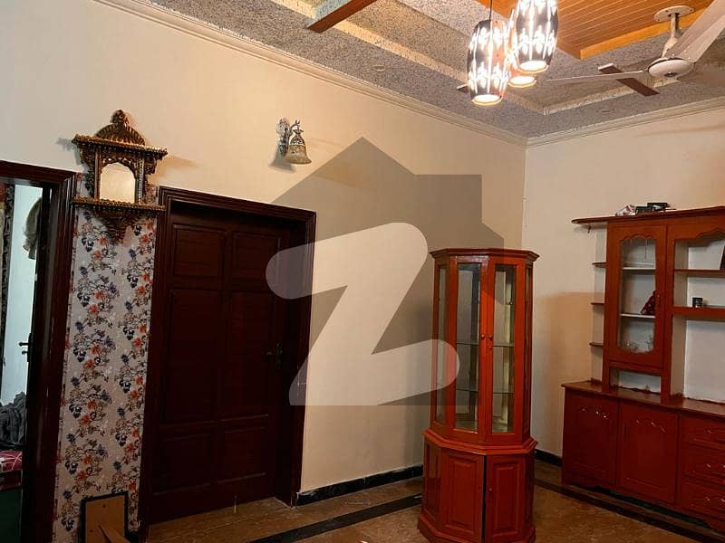 آفیسرز گارڈن کالونی ورسک روڈ پشاور میں 6 کمروں کا 5 مرلہ مکان 1.9 کروڑ میں برائے فروخت۔