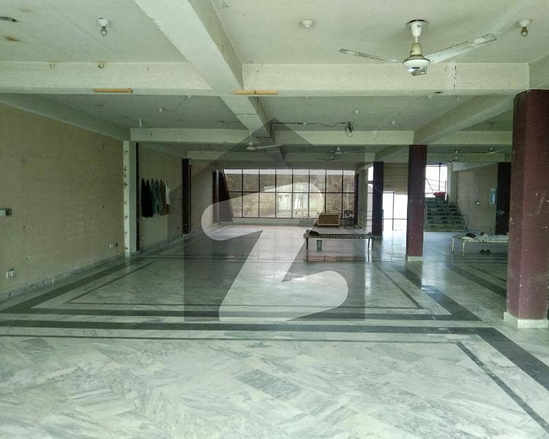 3200 Sq Ft Commercial Office Floor In Very Reasonable Price