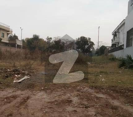 Big Front Size Plot Is For Sale In Hot Location