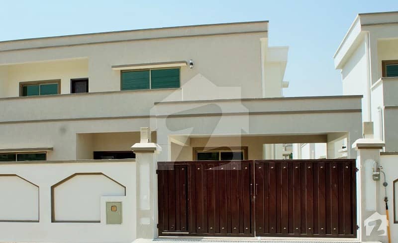 فالکن کمپلیکس نیوملیر ملیر کراچی میں 5 کمروں کا 1 کنال مکان 6.6 کروڑ میں برائے فروخت۔