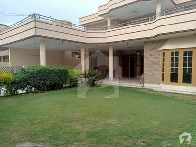 حیات آباد فیز 2 حیات آباد پشاور میں 8 کمروں کا 1.15 کنال مکان 7.5 کروڑ میں برائے فروخت۔