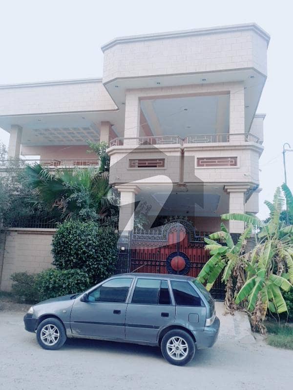 House In Gulshan-e-kaneez Fatima Housing Society