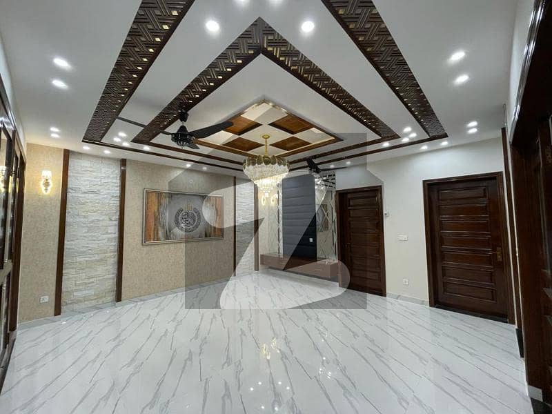 10 Marla House For Sale In Bahria Town Chambelli Block