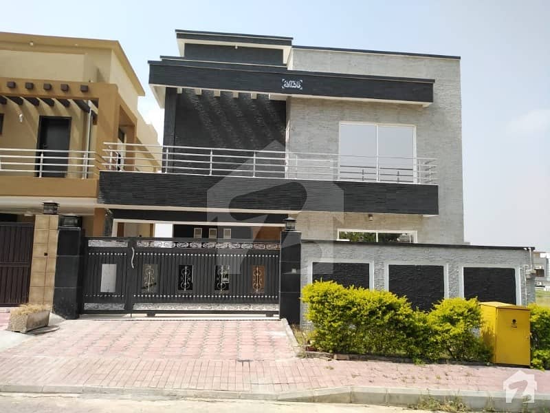 10 Marla Brand New Double Unit House For Rent