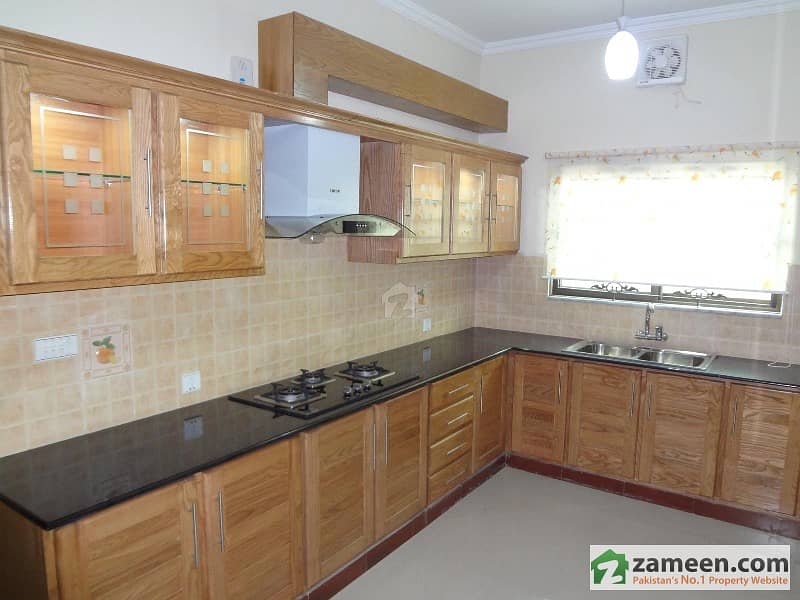 Family Studio Apartment For Rent Soan Garden, Islamabad ID4245918