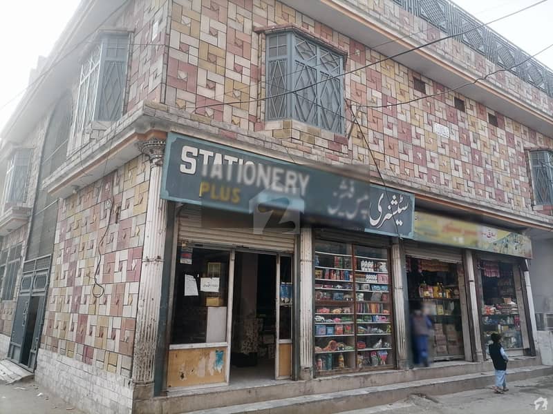 ڈلا زیک روڈ پشاور میں 8 مرلہ عمارت 4 کروڑ میں برائے فروخت۔