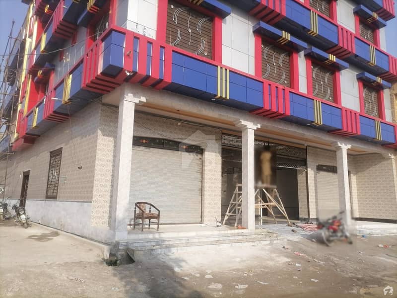 ڈلا زیک روڈ پشاور میں 15 مرلہ عمارت 7 کروڑ میں برائے فروخت۔