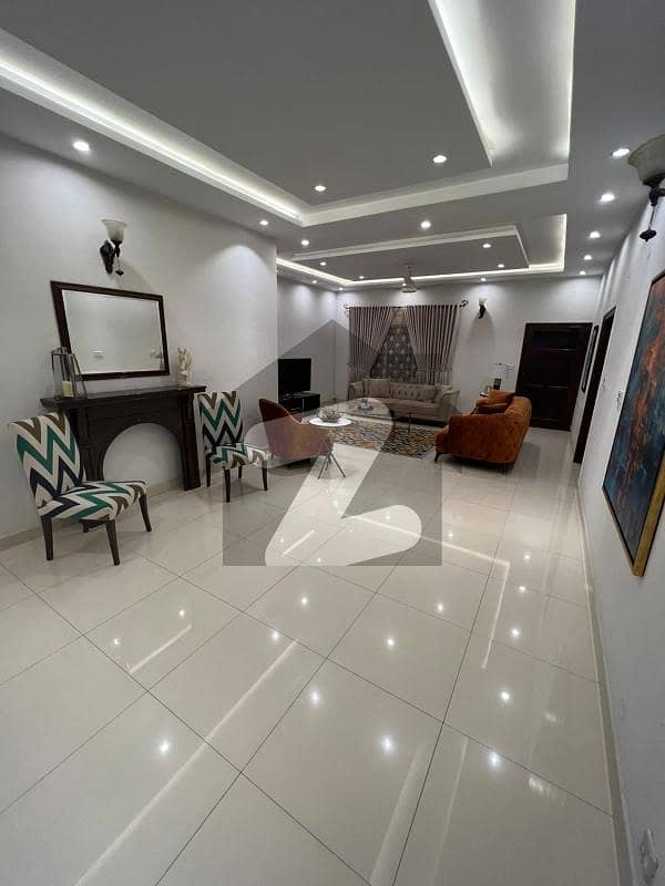 GULBERG 3 GOOD LOCATION 1 KANAL HOUSE AVAILABLE FOR SALE