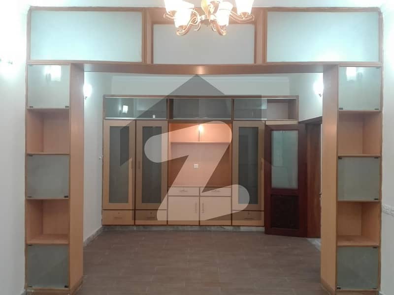 Get A 10 Marla Upper Portion For Rent In Wapda Town Phase 1 - Block E2