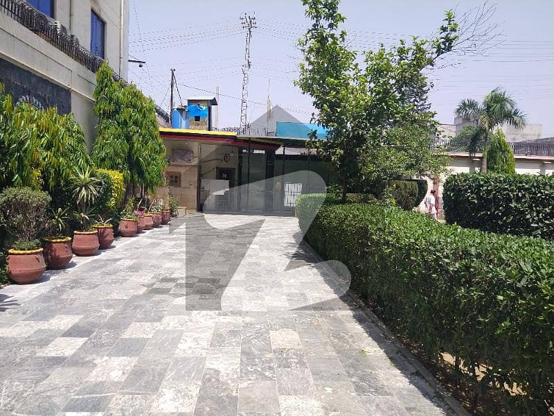 32 Marla Warehouse For Rent Vip Location Batala Colony Faisalabad