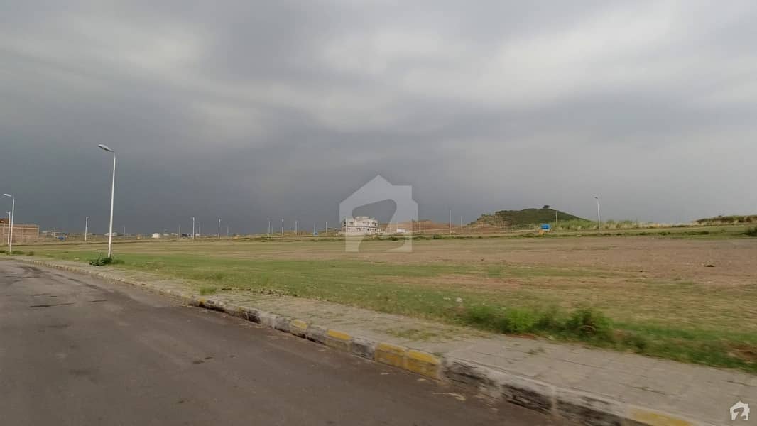 Bahria Town Phase 8 Sector F4 Plot No 272a
