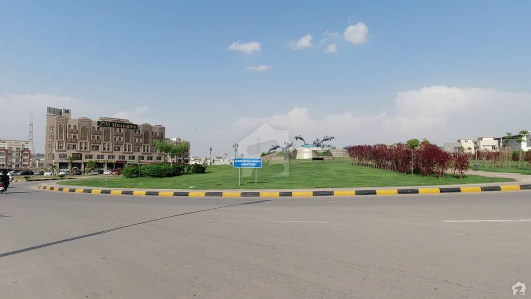 Good 1125 Square Feet Residential Plot For Sale In Bahria Town Phase 8 - Block L