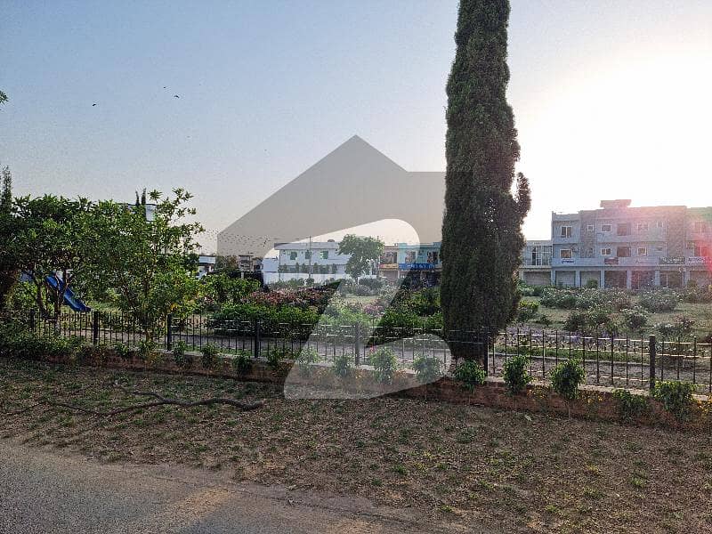 DC Colony Park Facing South Open One Kanal Plot For Sale Near Dc Colony